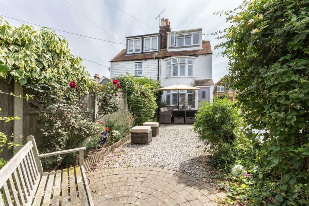 Marine Cottage Whitstable Exterior photo